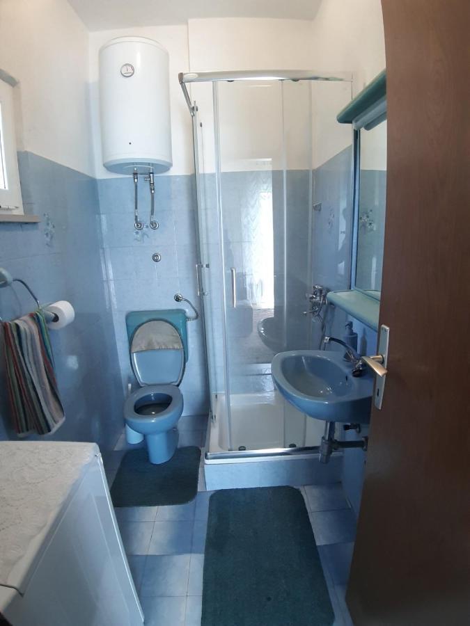 Apartmani Luce Sumartin Exterior photo